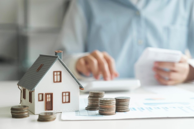 재산 보험 및 세금 돈 집 투자 성장