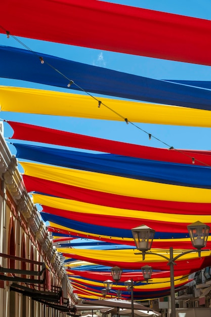 Protection cloth in the street for creating shade