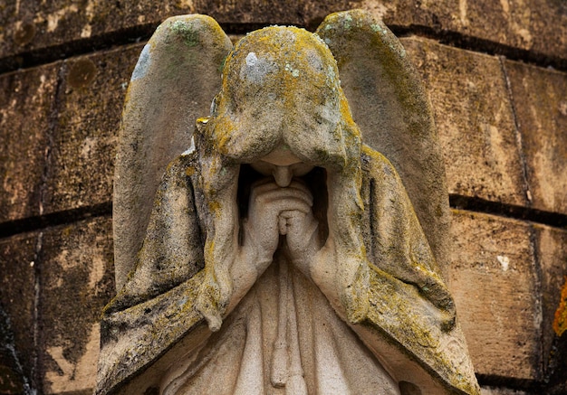 Protective angel praying in the pantheon