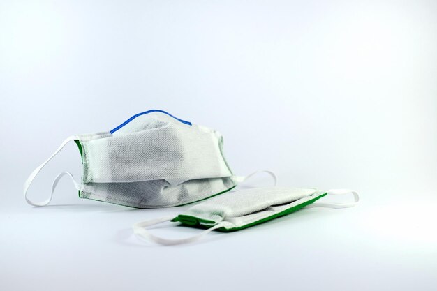 Photo protective mask against covid-19 and infectious diseases of the respiratory tract