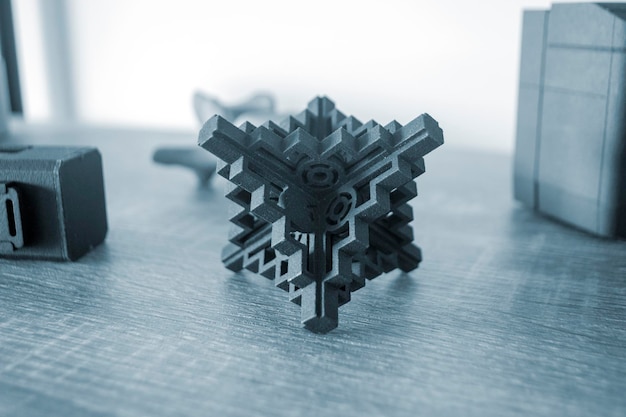 粉末 3D プリンターで印刷されたプロトタイプ モデルのクローズ アップ
