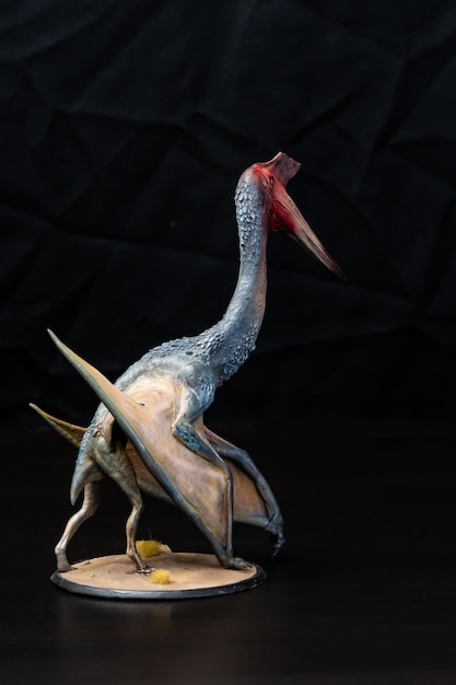 Foto il dinosauro pterosauro al buio