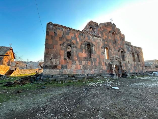 Ptghnavank of Ptghni Kerk gelegen in het dorp Ptghri in de provincie Kotayk van Armenië