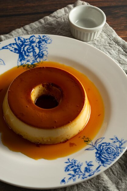 Photo pudim de leite or brazilian pudding with condensed milk