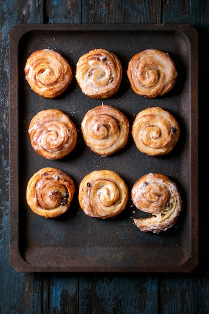 Puff pastry cinnamon rolls