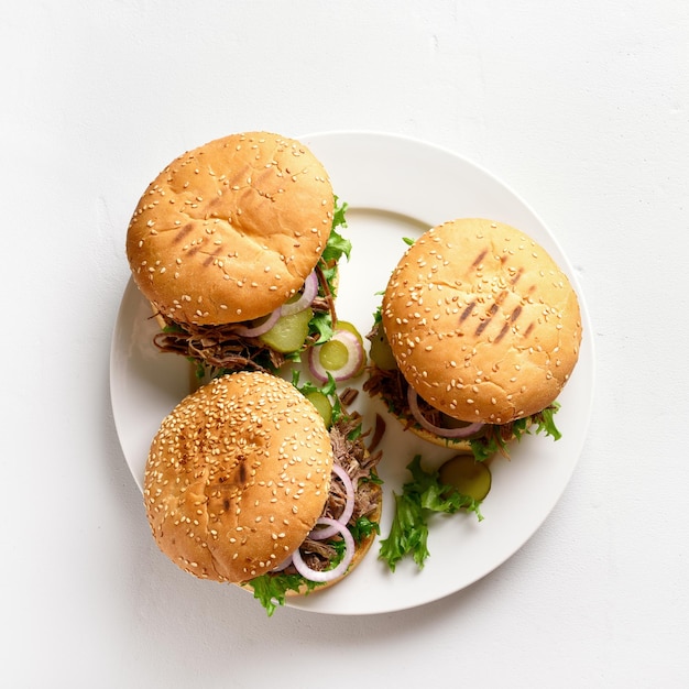 Pulled beef burgers