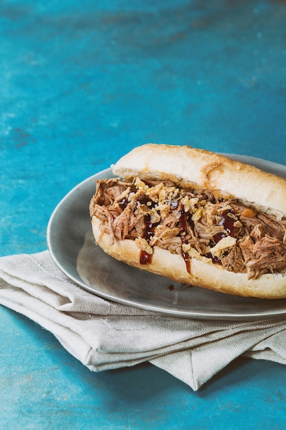 Pulled pork sandwich