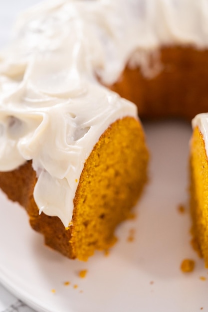 Pumpkin bunt cake