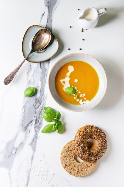 Zuppa di zucca o carota