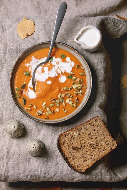 Pumpkin soup with cream