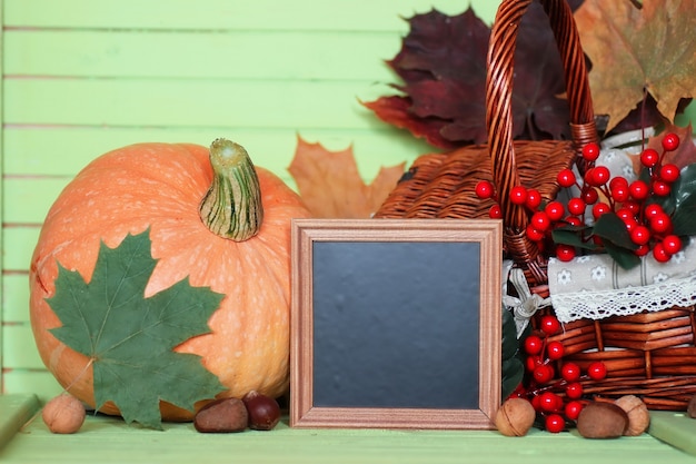 Photo pumpkin wooden table autumn