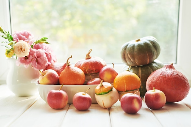 pumpkins with flowers 