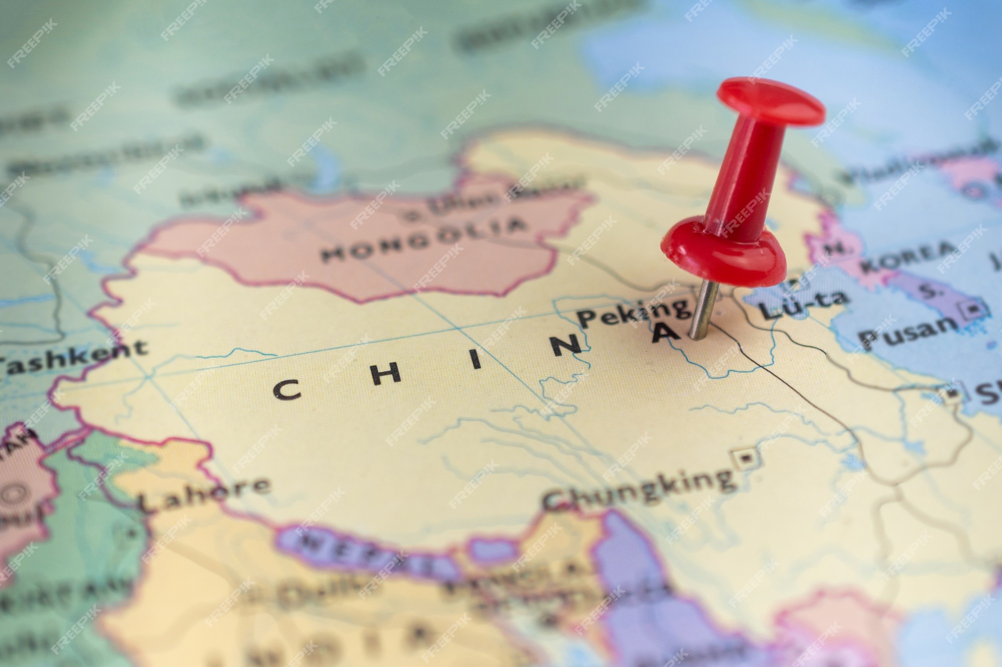Punaise Die De Locatie Op De Kaart Van China Markeert | Premium Foto