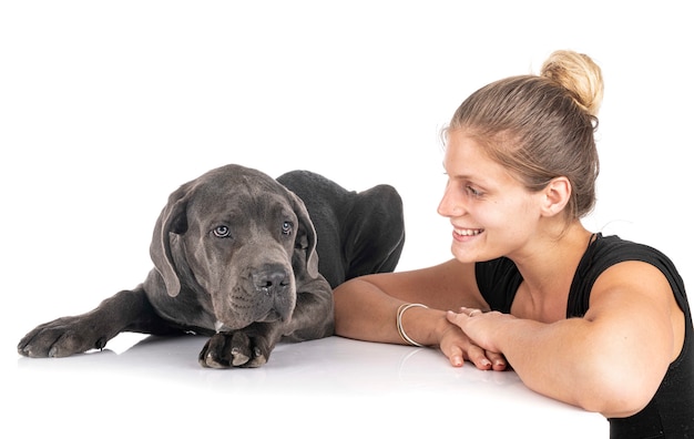 Puppy great dane en vrouw