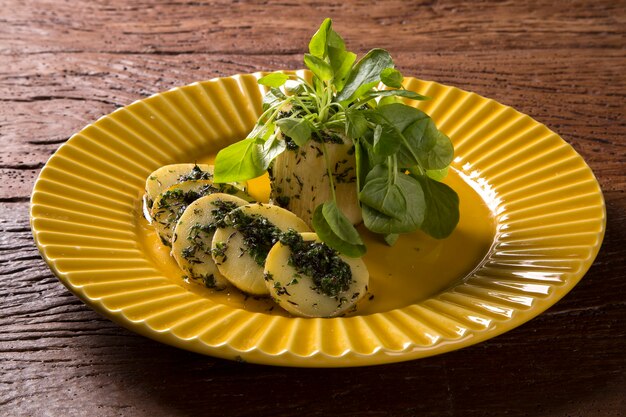 Pupunha palm with pesto and watercress