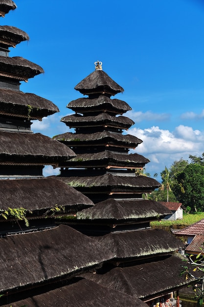 Foto pura besakih-tempel op het eiland bali, indonesië