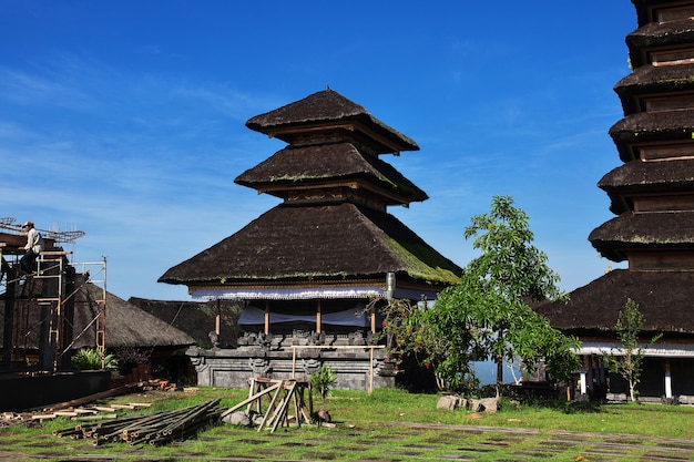 Photo pura besakih temple on bali island, indonesia