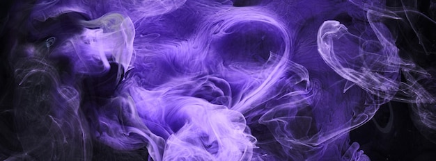 Фиолетовый сиреневый разноцветный дым абстрактный фон акриловая краска подводный взрыв