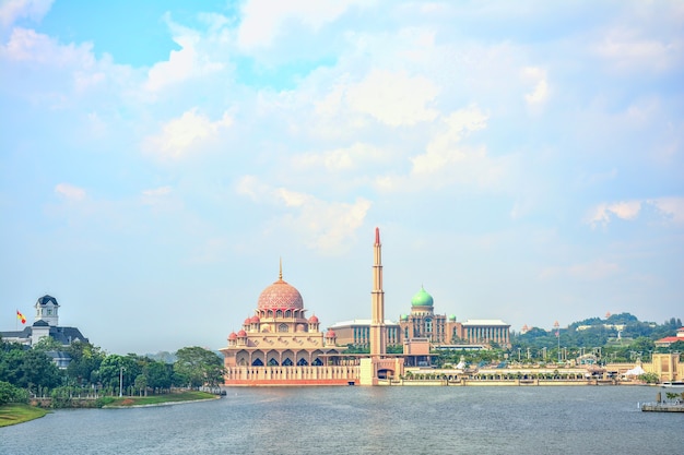 putra mosque in putrajaya,malaysia