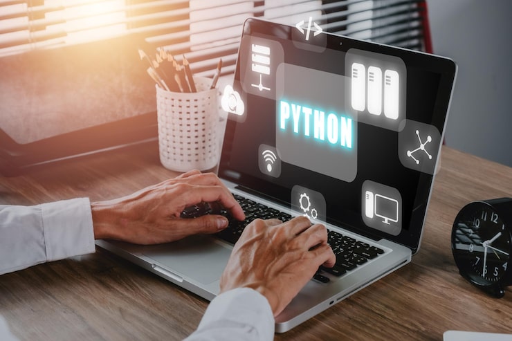 Photo python programming language woman hand typing keyboard with python programming icon on virtual screen application and web development concept