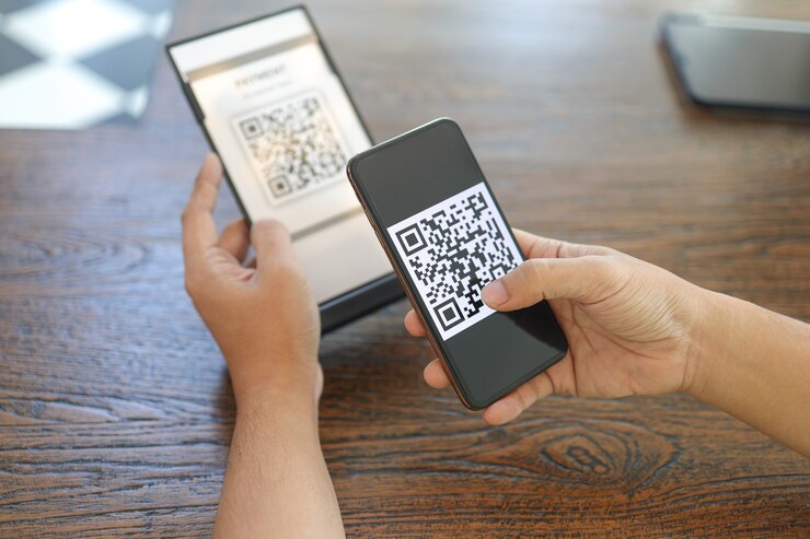 Photo qr code payment e-wallet man scanning tag accepted generate digital pay