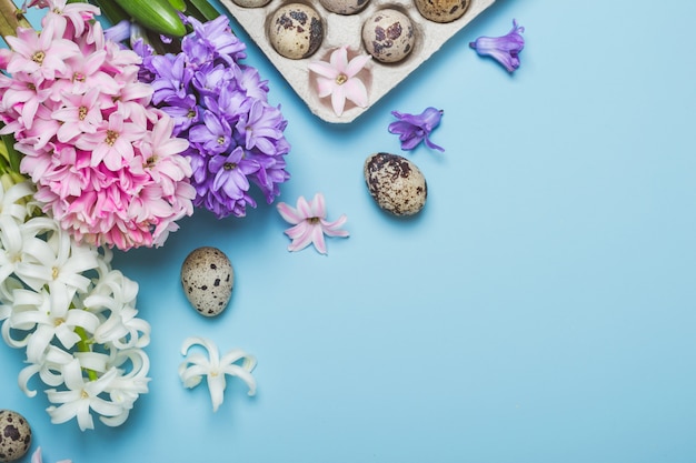 Quail eggs and hyacinth flowers