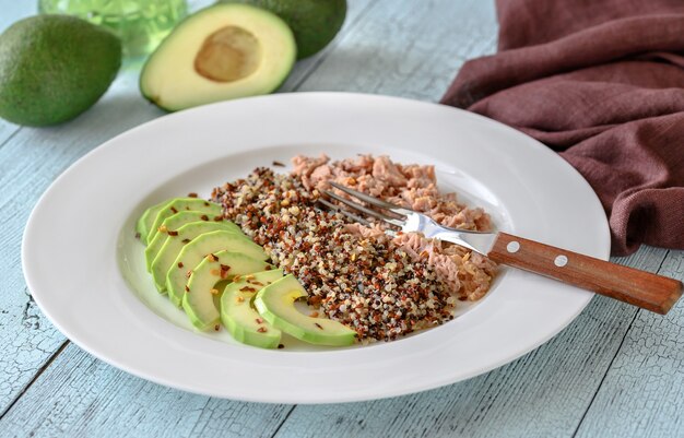 Quinoa with avocado and tuna