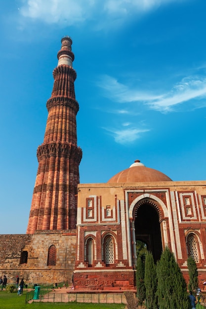 Qutub Minar Minaret een hoogste minaret in India met een hoogte van 73 M Een UNESCO-werelderfgoed