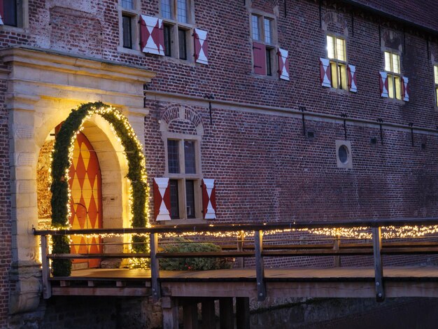 Photo raesfeld castle at night