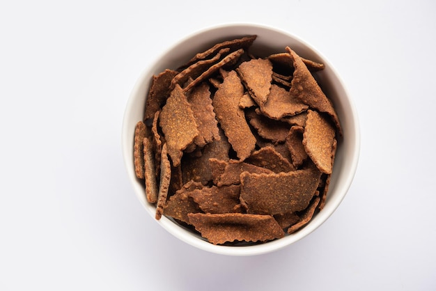 Ragi chips o nachni o cialde di miglio da dito snack salutare indiano