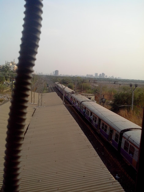 Photo railroad track against sky