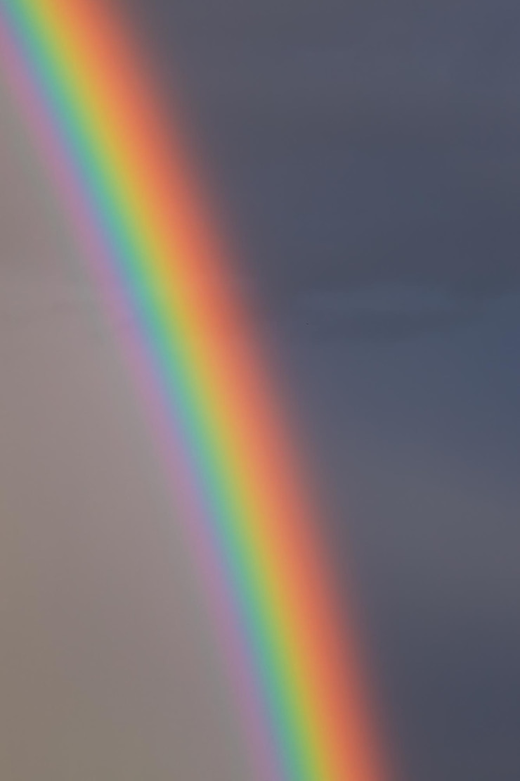 雨の後の空の虹キエフウクライナ