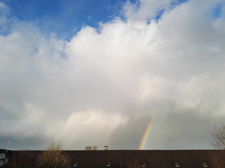 Photo rainbow in sky