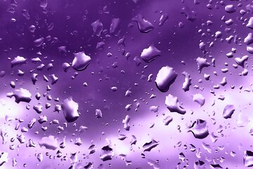 Những giọt mưa rơi trên nền tảng màu tím sẽ khiến trái tim bạn lấp lánh. Hãy thưởng thức những bức ảnh này để thấy được sắc màu tuyệt đẹp của mưa và đem lại cho mình cảm giác thư giãn tuyệt vời.