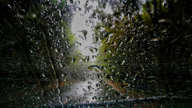 Photo raindrops on glass window