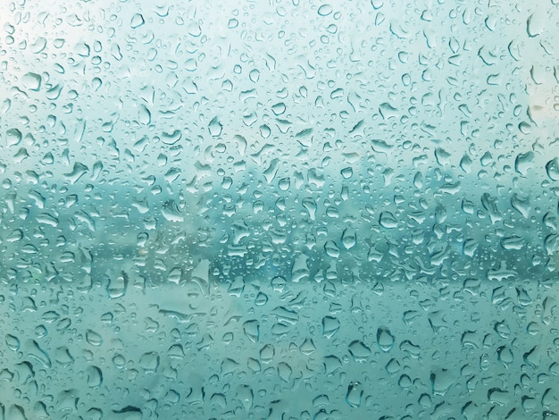 Фото Капли дождя на окне