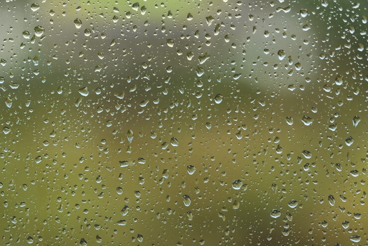 ウィンドウの背景に雨滴