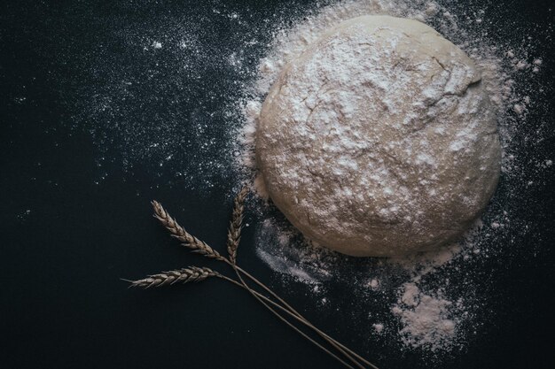 Foto pezzo di pasta rialzato per fare