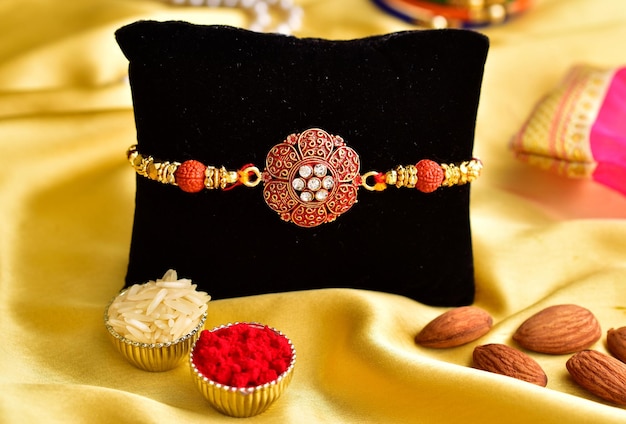 Настройка Rakshabandhan Rakhi выставка