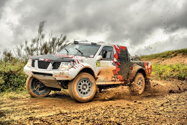 Rally van terreinwagens x door het zuiden van spanje