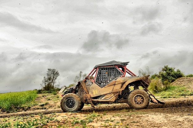 Foto rally van terreinwagens x door het zuiden van spanje