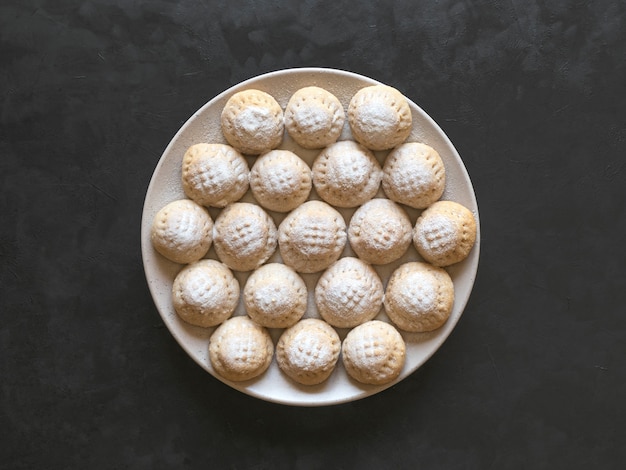 Ramadan snoepjes. Egyptische koekjes "Kahk El Eid" - koekjes van El Fitr Islamic Feast.