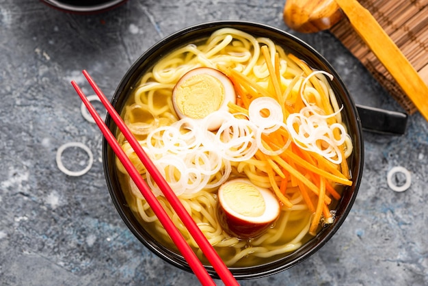 にんじんねぎとたまごのラーメンスープ