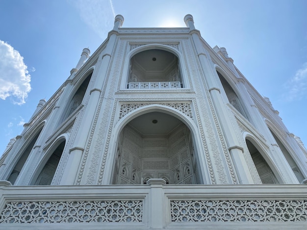 Ramlie musofa-moskee, een van de prachtige moskeeën in middentimerstijl in Djakarta, Indonesië