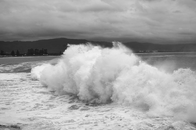 Foto rammelende golven