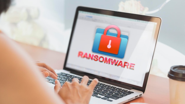 Foto ransome malware sul laptop