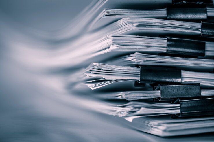 Foto rapport papier stapelen van kantoor werkdocument
