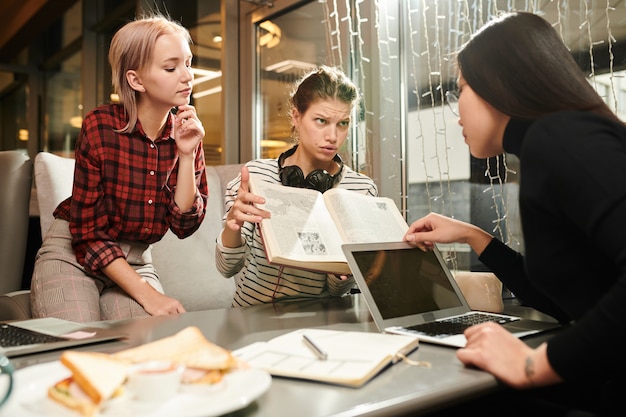 Rapport voorbereiden voor de universiteit