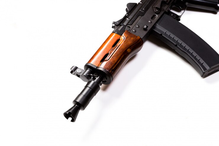 Photo レアファーストモデルak  -  47アサルトライフル白で分離