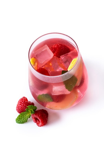 Raspberry lemonade drink